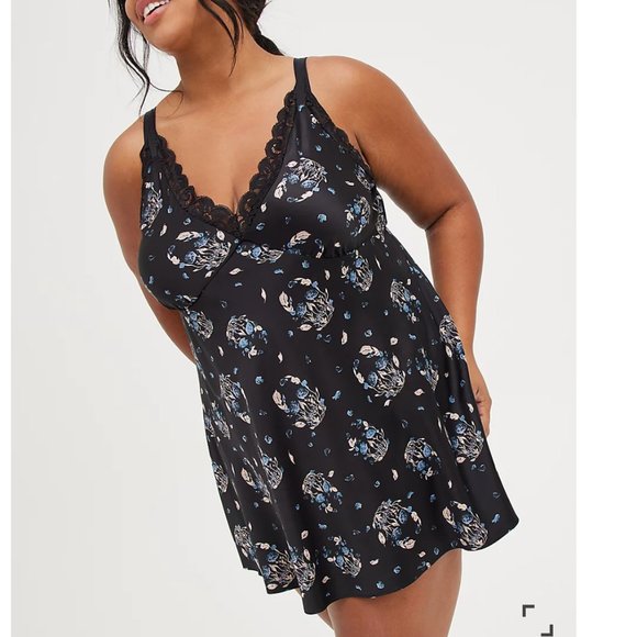 Torrid SATIN BABYDOLL WITH LACE TRIM - Picture 1 of 6